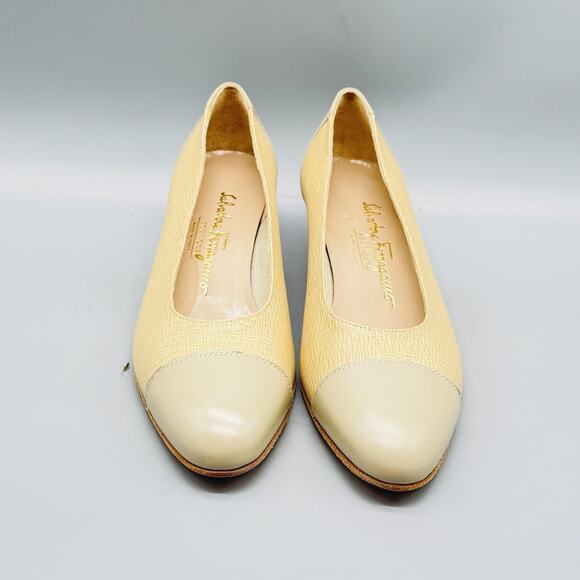 Salvatore Ferragamo Shoes Womens 8 Beige Slip On Pumps Cap Toe Low Heel Dress - Picture 3 of 13